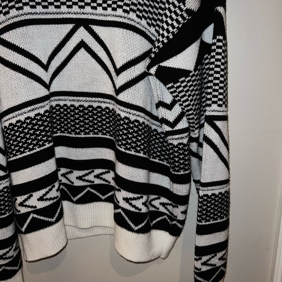XL Zara Sweater Holiday - Picture 6 of 7